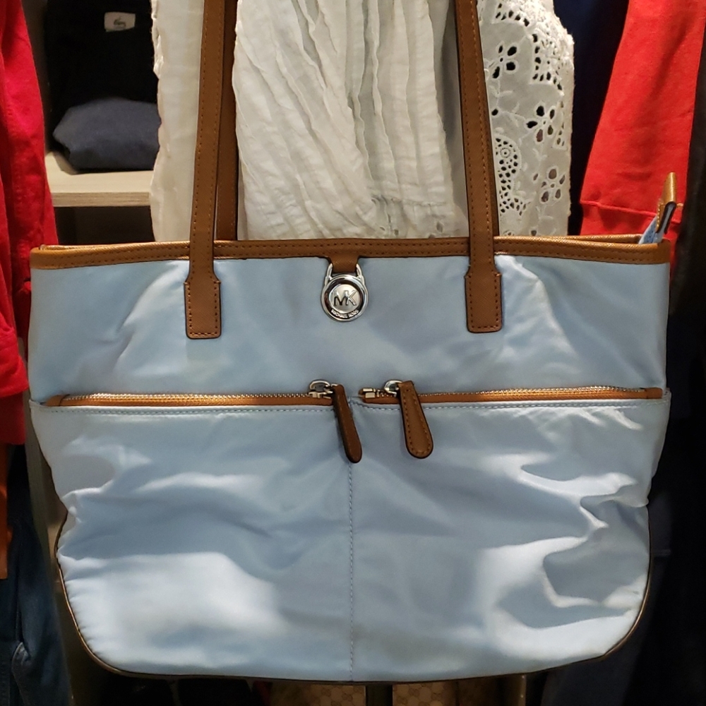 Michael Kors Celedon Kempton Pocket Tote